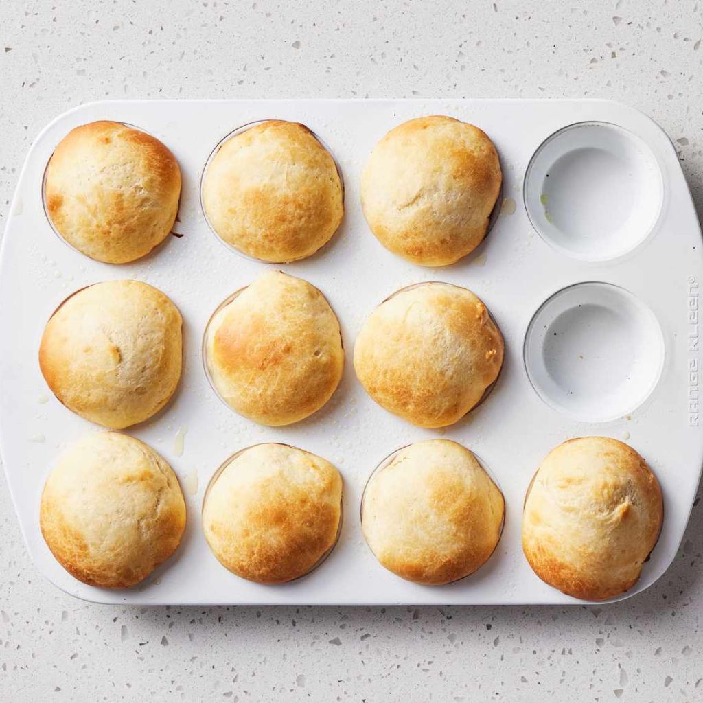 Champagne 12 Cup Muffin Pan