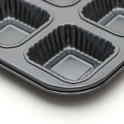 12 Cup Ribbed Square Pan